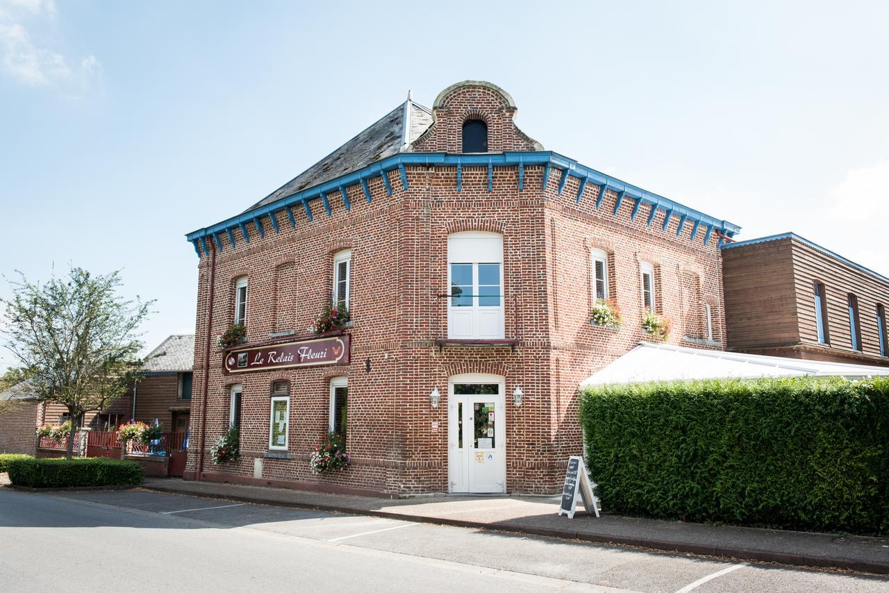 Logis Hotel Restaurant Le Relais Fleuri Vervins Kültér fotó